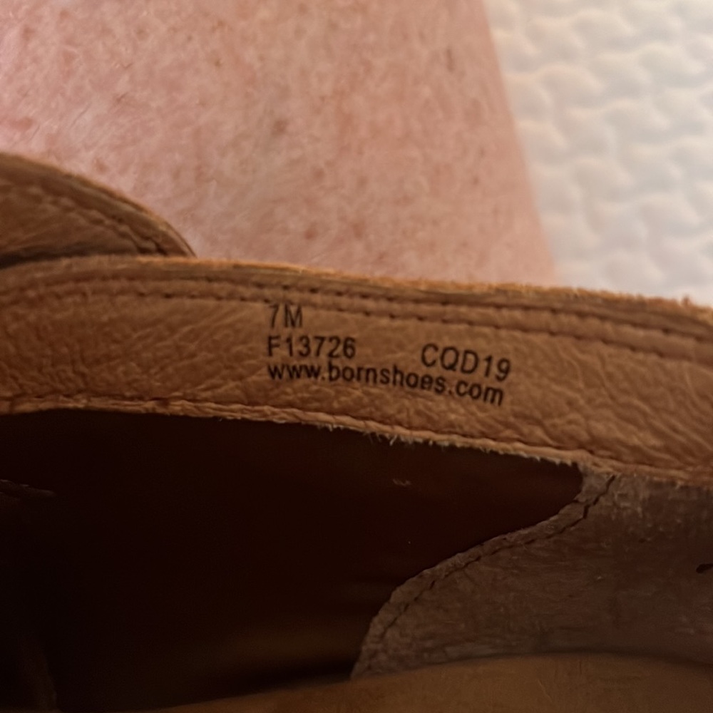 Brown ankle high shoes - Picture 4 of 4
